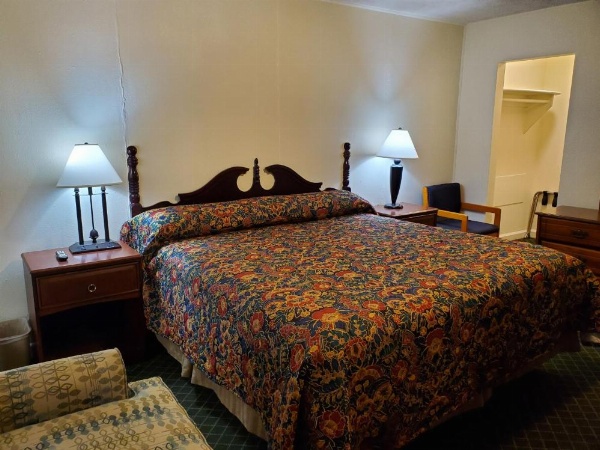 Nakon Motel image 11